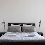 3 Bedroom Apartment In Lovely Area